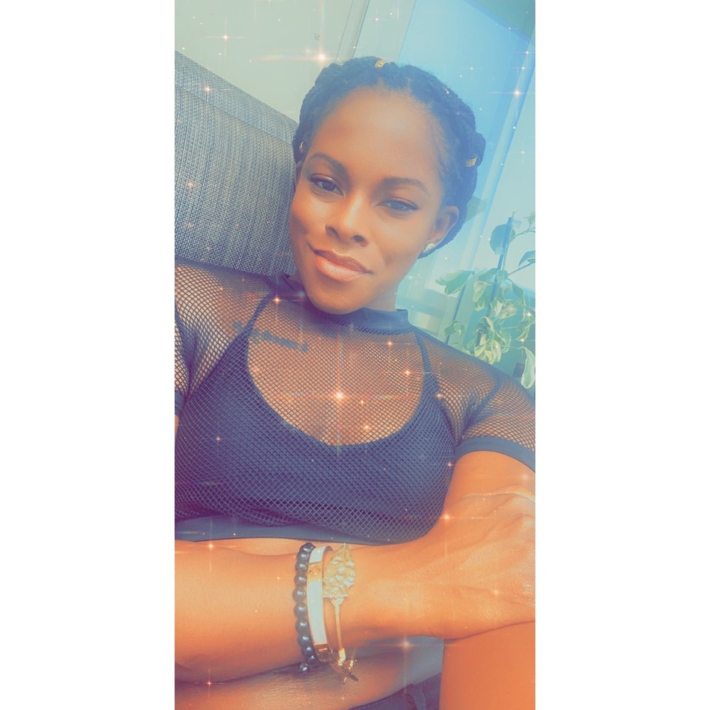 Meet your Posher, Crystal